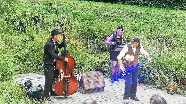 spectacle musical bretagne